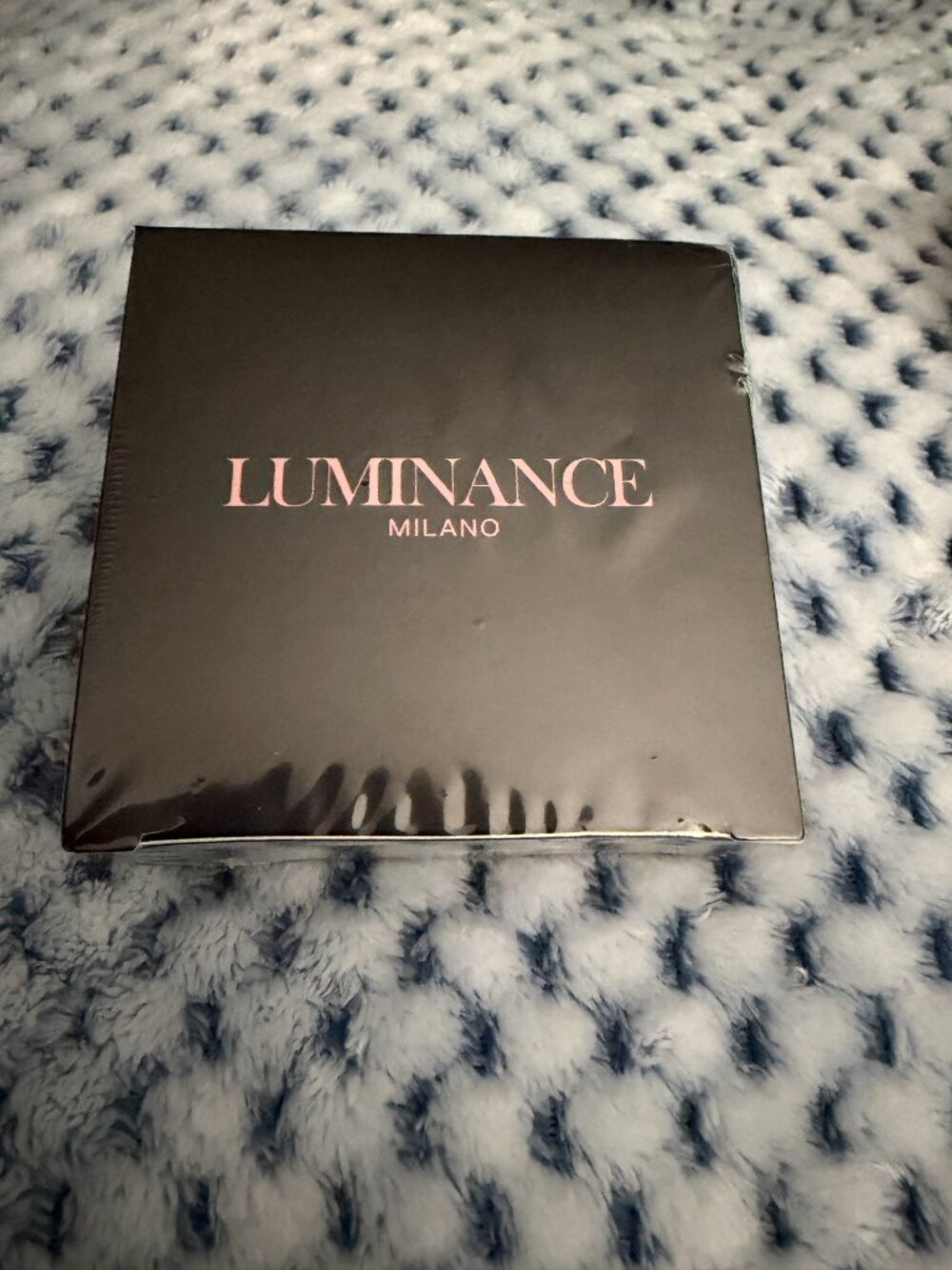 Luminance Milano Makeup 3 piece set sealed - Picture 5 of 9